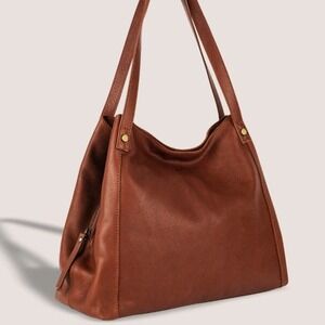 Elegant Brown Leather Shoulder Bag